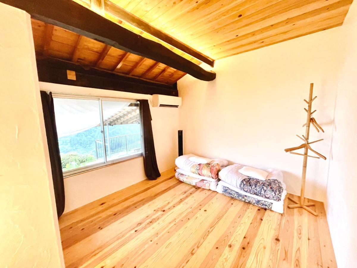 Hotel 古民家グランピングmatoba Miyoshi  Exterior foto